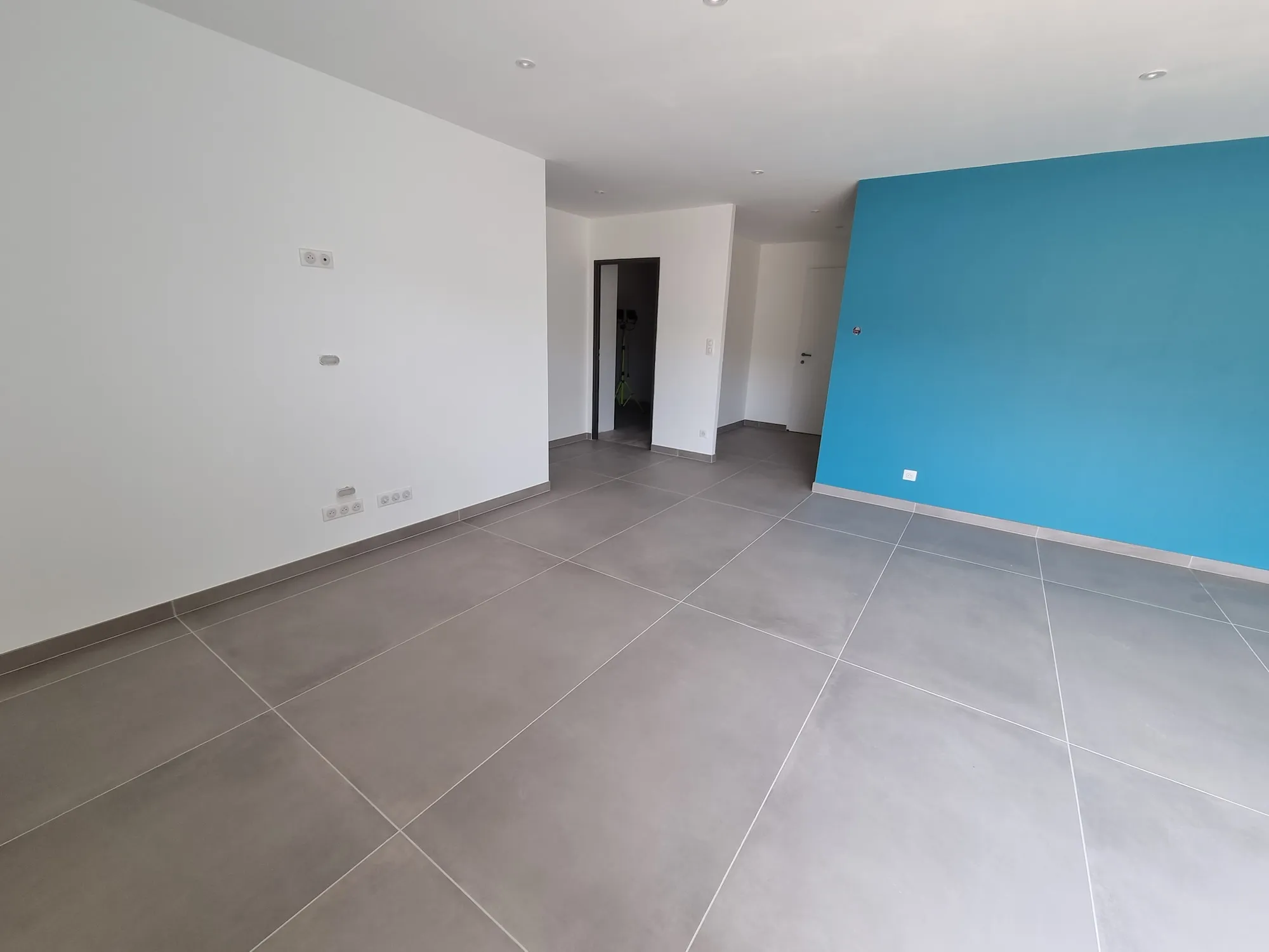Pièce carrelée par Dôme Carrelage à Clermont-Ferrand
